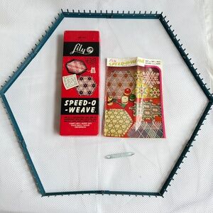 Lily Speed-O-Weave in Original Box with Instruction Book Doilies Aprons Vintage